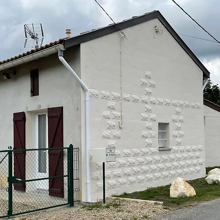 Gîte Le petit quartier Berson Extérieur photo